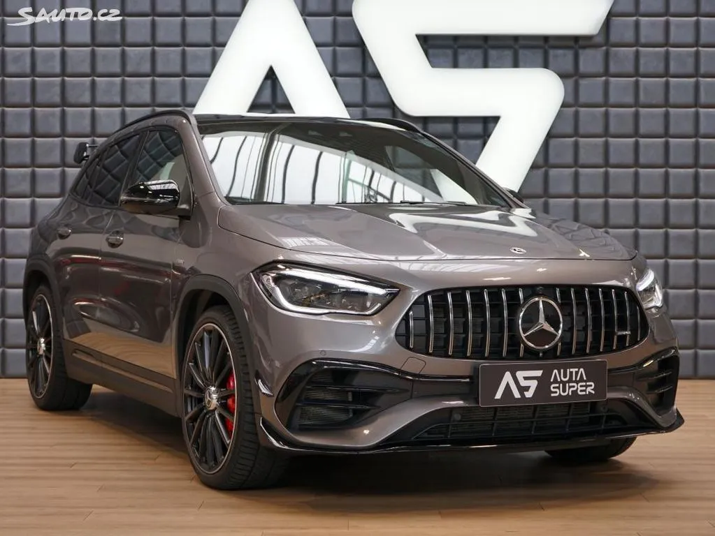 Mercedes-Benz GLA 45S AMG 310kW 4M Aero Pano HUD Image 1