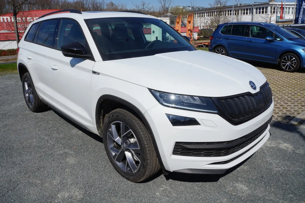 Skoda Kodiaq 2.0 TDI DSG 4X4 SPORTLINE*NAVI*ACC*PANO* Image 7